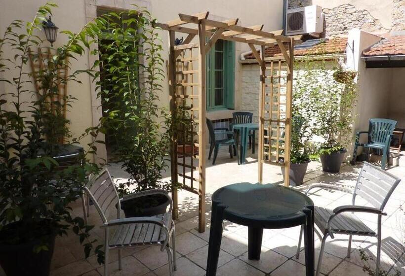 Номер Стандарт, Carcassonne Guest House