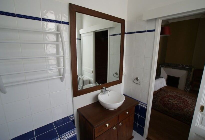 Номер Стандарт, Carcassonne Guest House