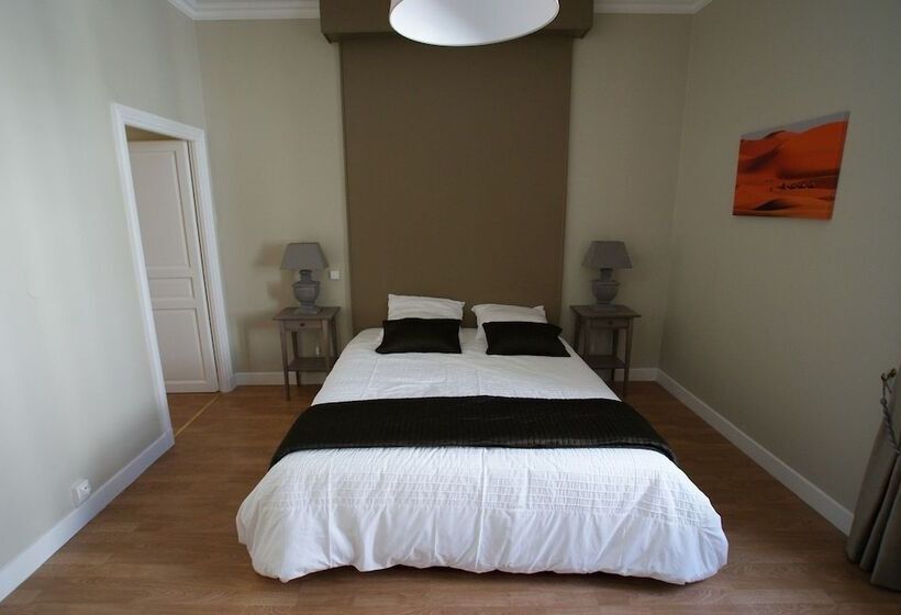 Номер Стандарт, Carcassonne Guest House