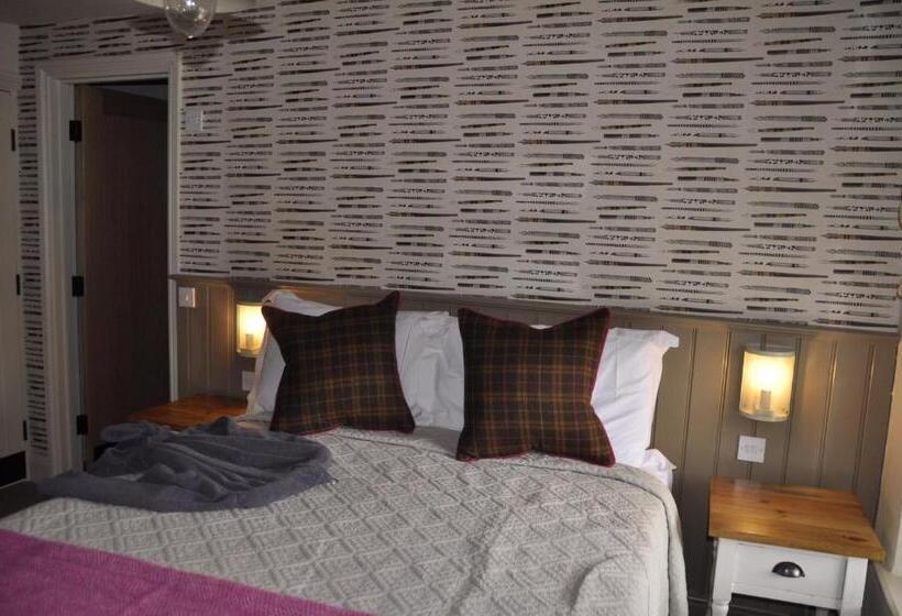 Номер Стандарт, Higher Buck Inn