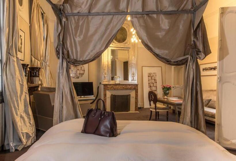 Люкс Повышенной Комфортности, Hôtel Particulier Le 28