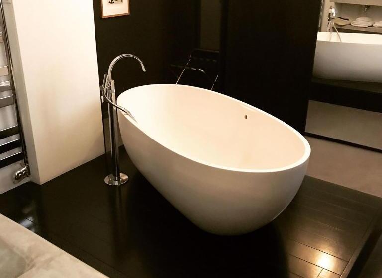 Полулюкс Повышенной Комфортности, Hôtel Particulier Le 28