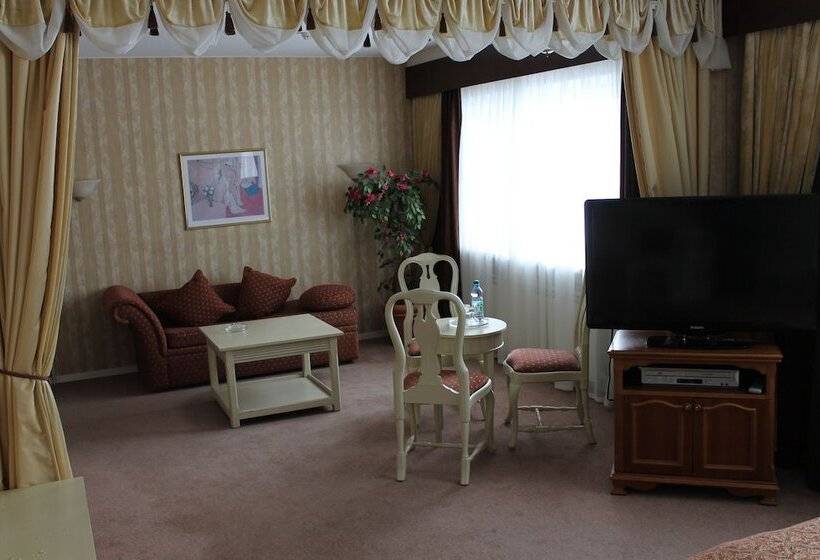 سوییت, Druzhba
