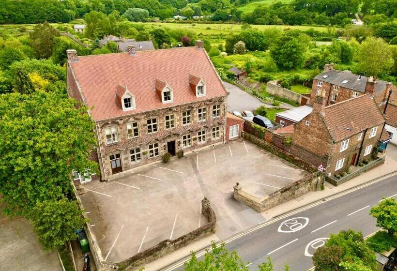 Номер Basic, Ruswarp Hall   Whitby