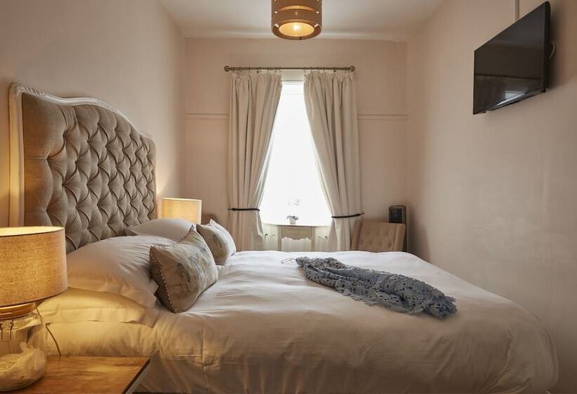Номер Стандарт, Lyme Townhouse