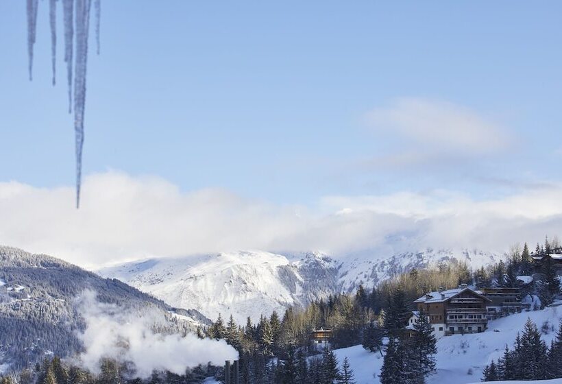 Номер Superior, Ecrin Blanc Resort Courchevel   Aquapark
