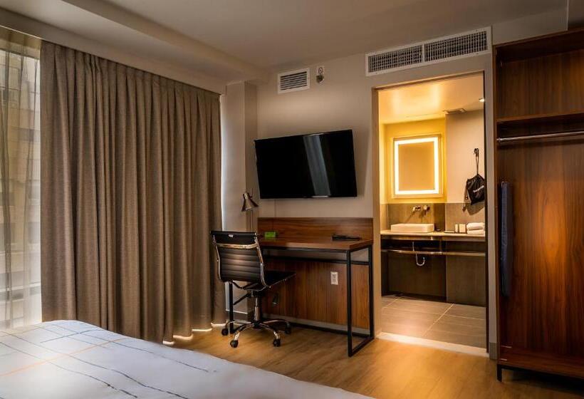 اتاق پرمیوم, La Quinta By Wyndham Time Square South