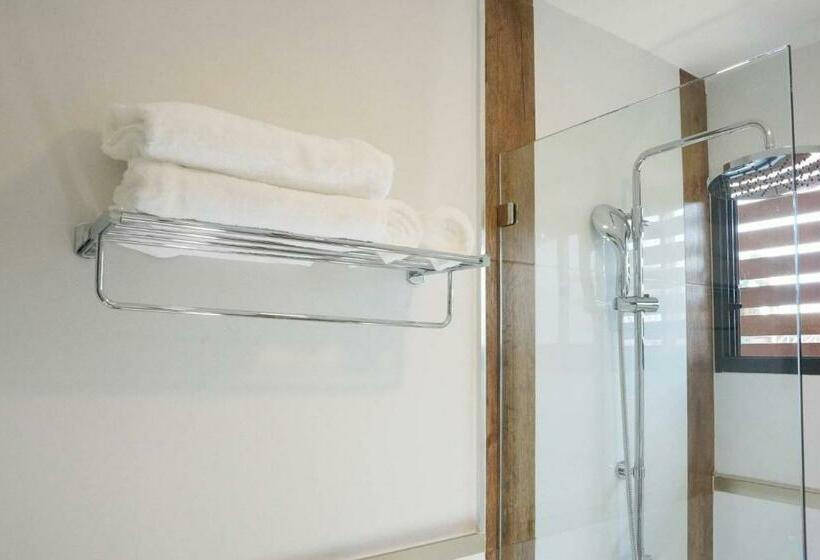 Superior Room, Matana