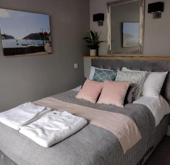 Номер Deluxe, Millpool House