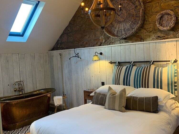 Номер Deluxe, Beadnell Towers
