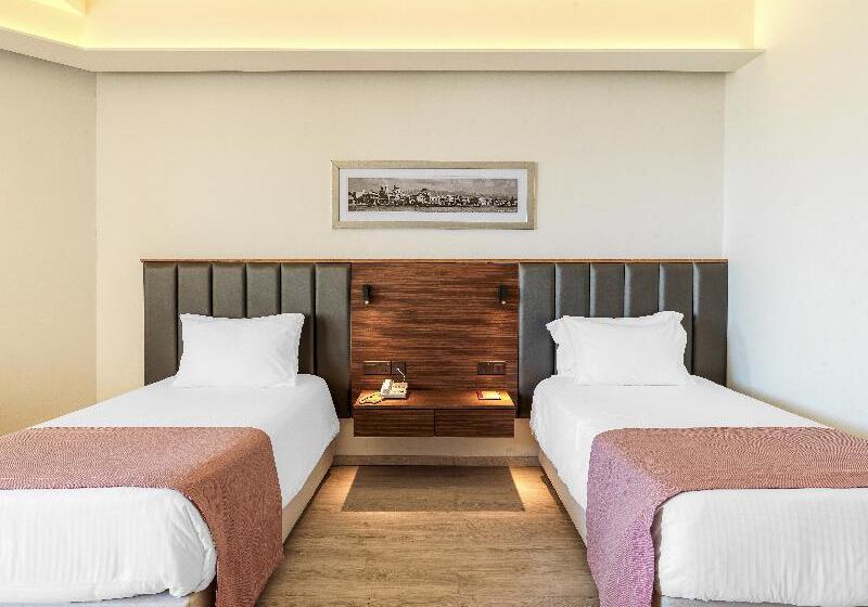 Стандартный Номер Кровать Кинг, Hilton Aberdeen Teca