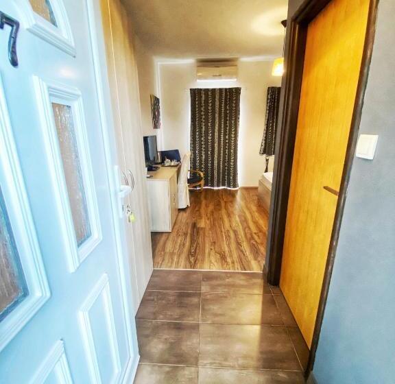 اتاق استاندارد, Guesthouse Stari Jasen