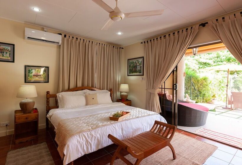 آپارتمان کلاسیک 1 خوابه, Oceane Self Catering
