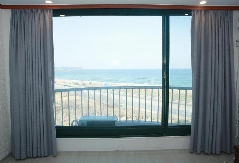 Семейный Номер Superior, Mangsang Beach Pension