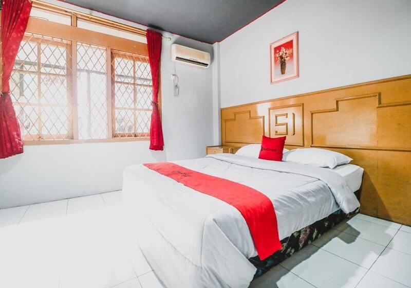 Номер Стандарт, Reddoorz Plus Near Rscm Jakarta