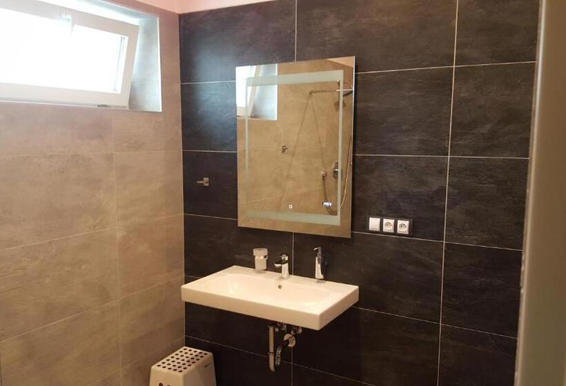 Студия Стандарт, Villa Kiwi