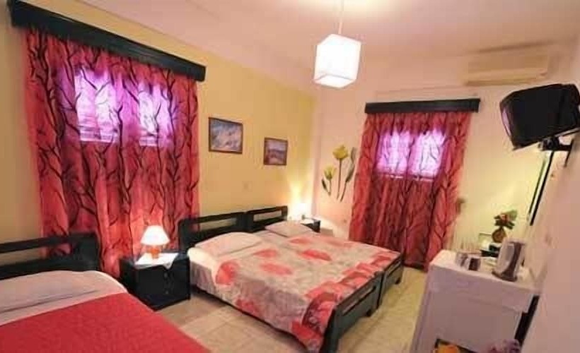 اتاق استاندارد سه نفره, Villa Koronios