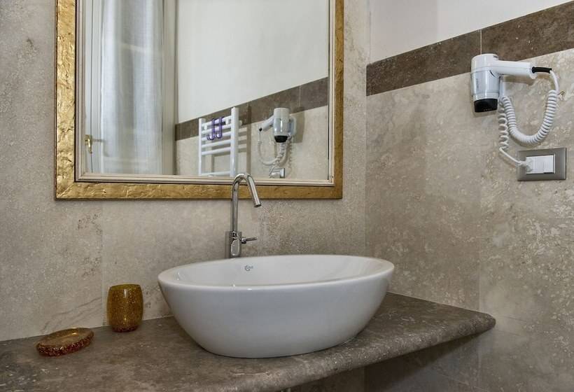 اتاق استاندارد سه نفره, Relais Dei Mercanti B&b And Suites