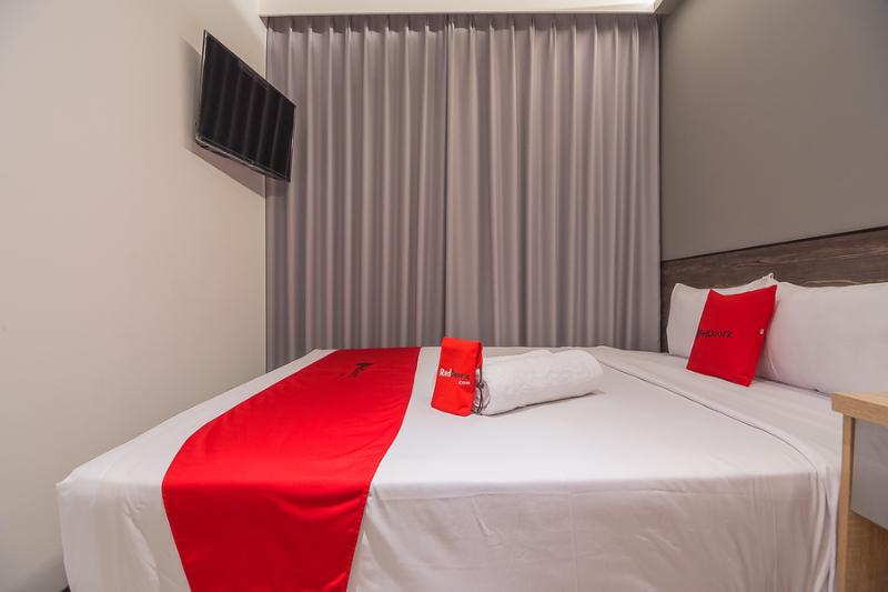 Номер Стандарт, Reddoorz Near Taman Rejomulyo