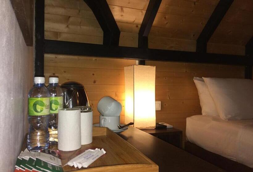 Superior Room, Go Go Green Resort