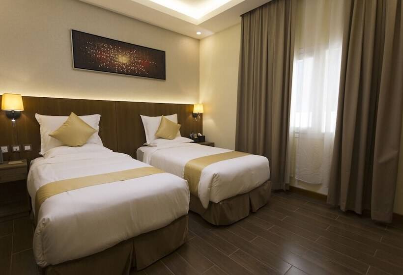 샬레, Belad Bont Resort