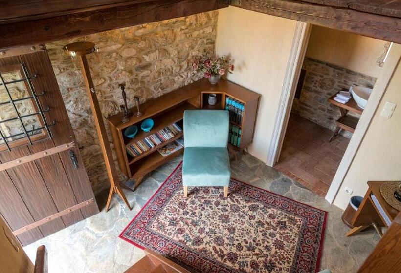 Номер Дюплекс, Paradosiako Saratsi   Traditional Guest House