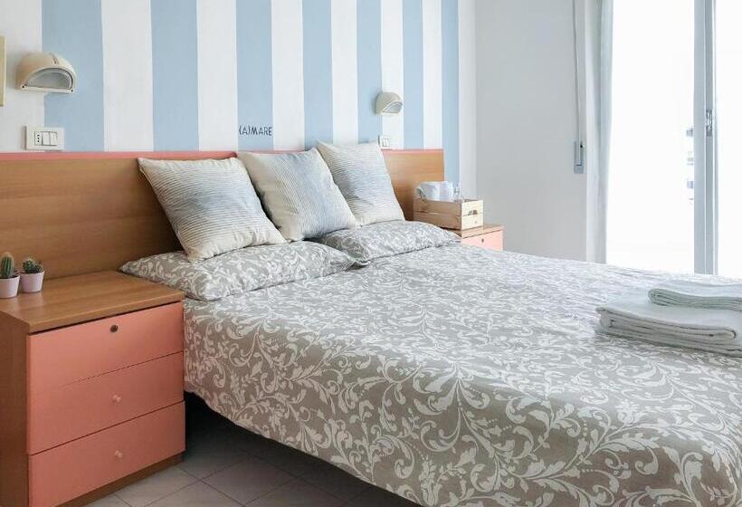 اتاق استاندارد سه نفره, Alba B&b