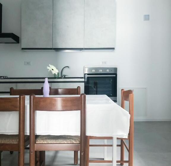آپارتمان 1 خوابه همکف, Alba B&b