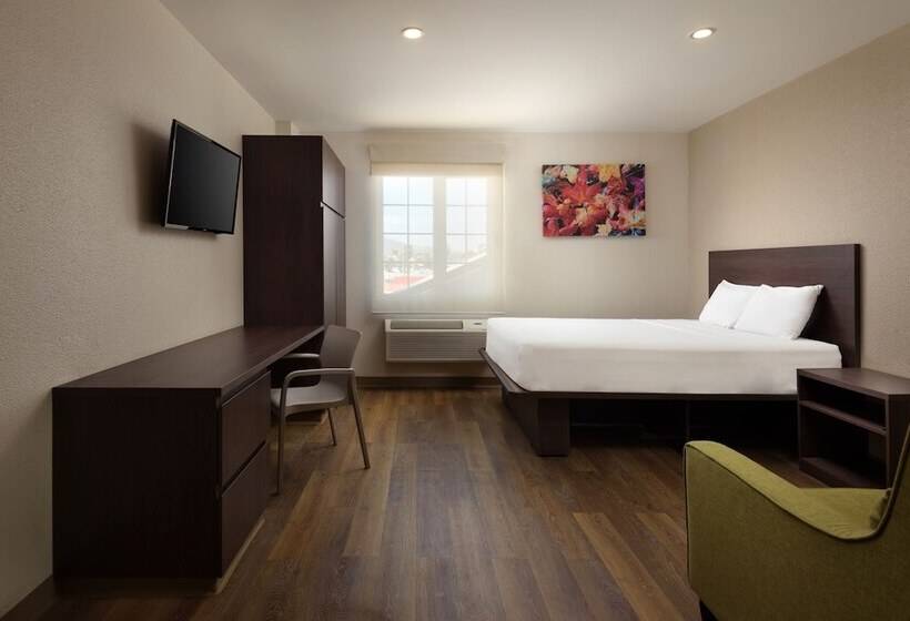 スイート, Extended Suites Querétaro Juriquilla