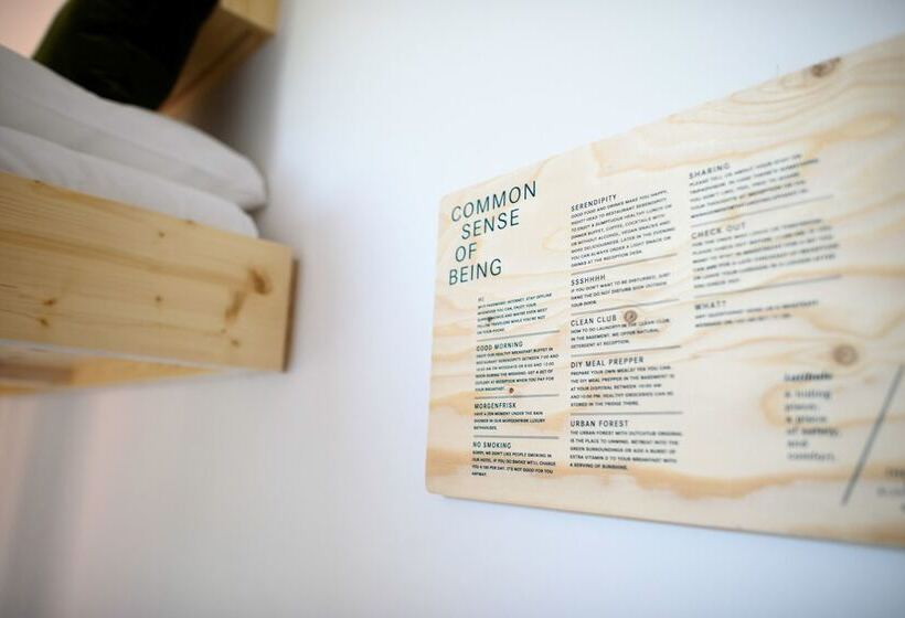 Четырехместный Номер Стандарт, The Green Elephant Hostel & Spa