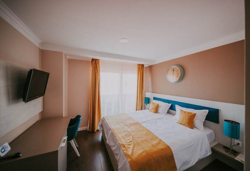 اتاق استاندارد با بالکن و چشم‌انداز دریا, Rooms Nadia