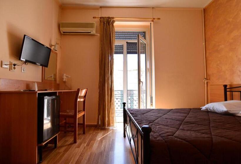 Номер Economy, Electra Hotel Piraeus