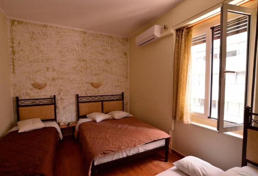 Семейный Номер Классика, Electra Hotel Piraeus