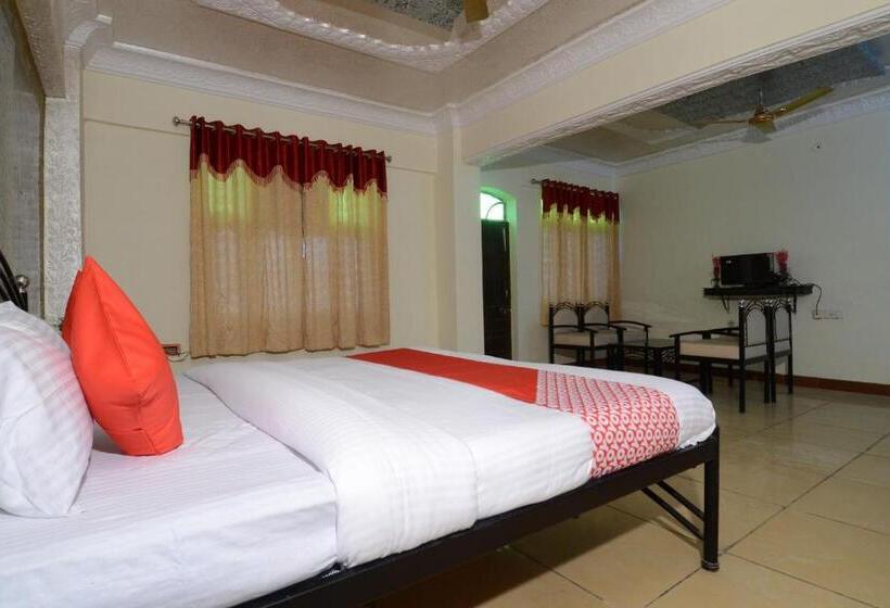 트리플 클래식 룸, Rani Bagh By Oyo Rooms