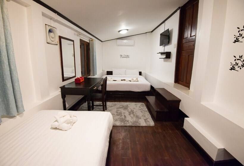 디럭스 트리플 룸, Jasmine Ville Guesthouse