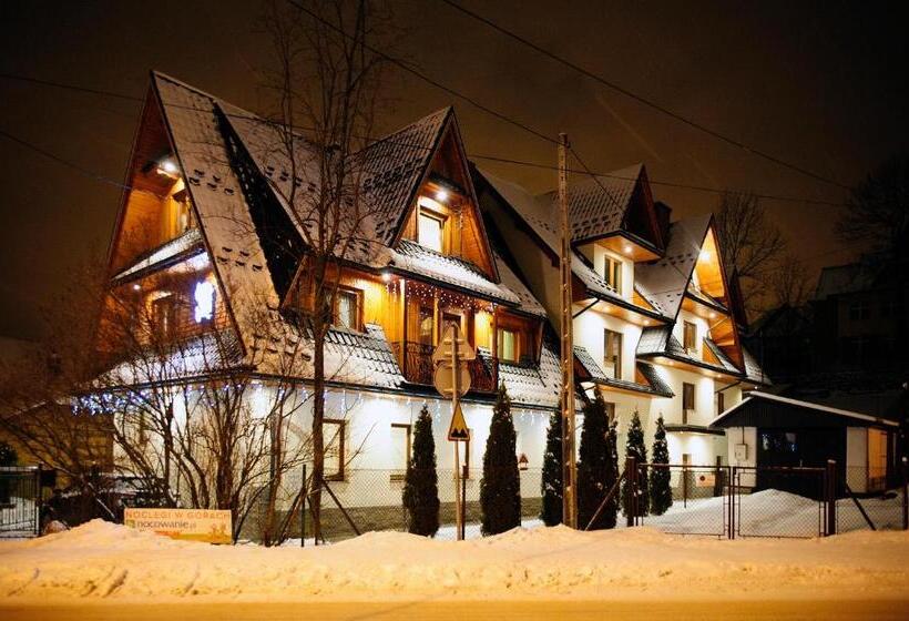 اتاق استاندارد چهار تخته, Willa U Gałów