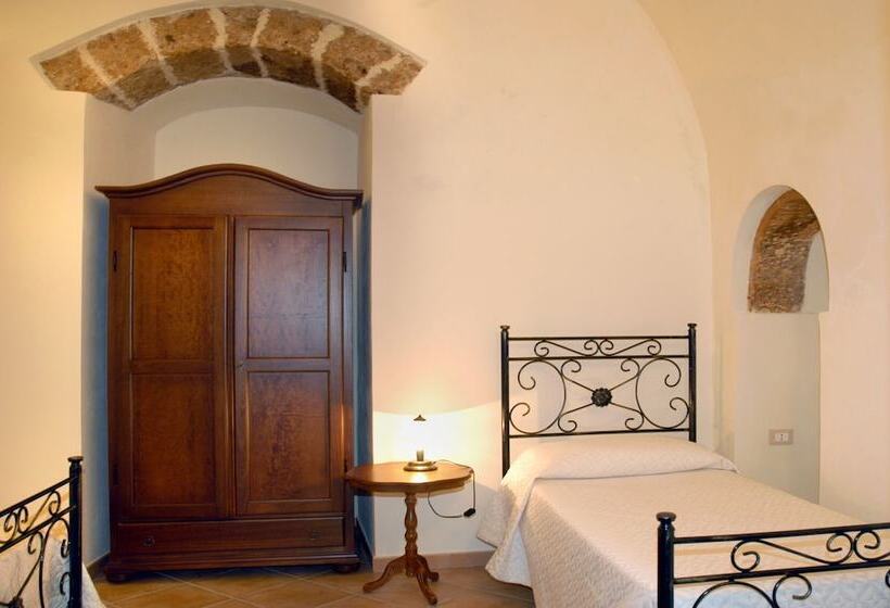 Номер Стандарт, B&b Macrina