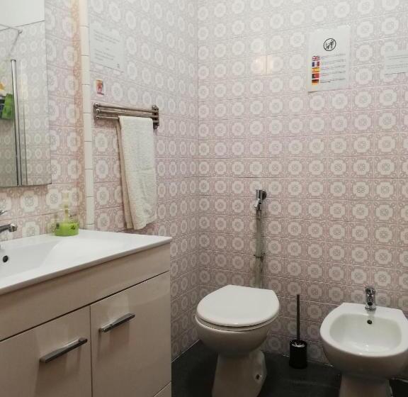 Трехместный Номер Стандарт с Балконом, Tripgeo Guesthouse