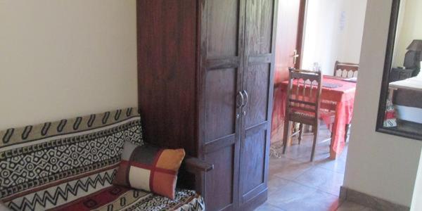 스탠다드 스튜디오, Waterberg Inn