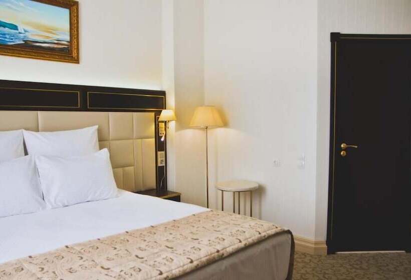 Номер Стандарт с Балконом, 7 Avenue Hotel & Spa