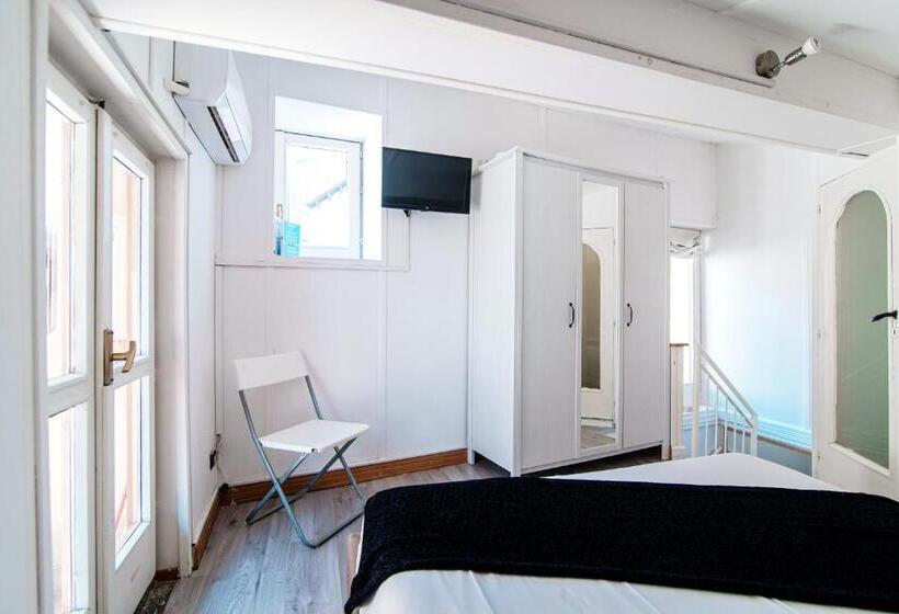 Студия Стандарт, Joivy Al Duomo Guest House