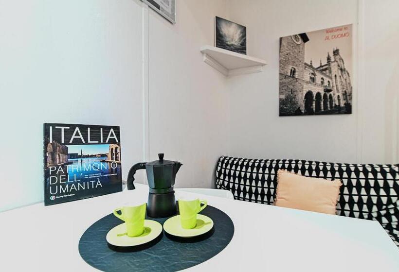 Студия Стандарт, Joivy Al Duomo Guest House