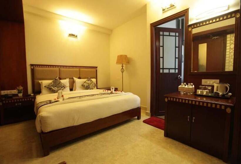 스위트, Grand Cascade Chennai