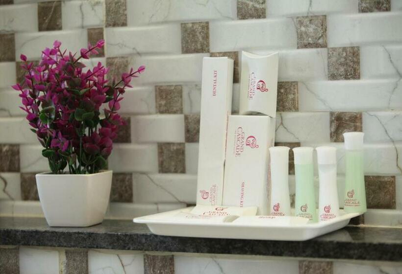 스탠다드 룸 킹사이즈 침대, Grand Cascade Chennai