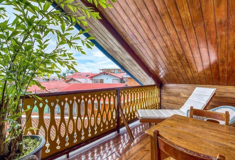 اتاق پرمیوم, Bocas Del Toro