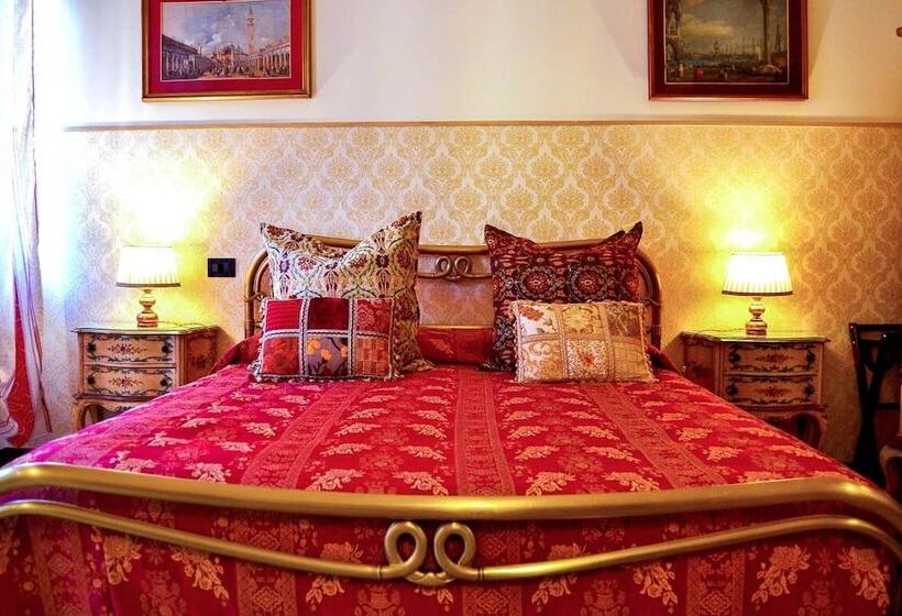 Номер Стандарт, Venice Lion Residence   Vespucci
