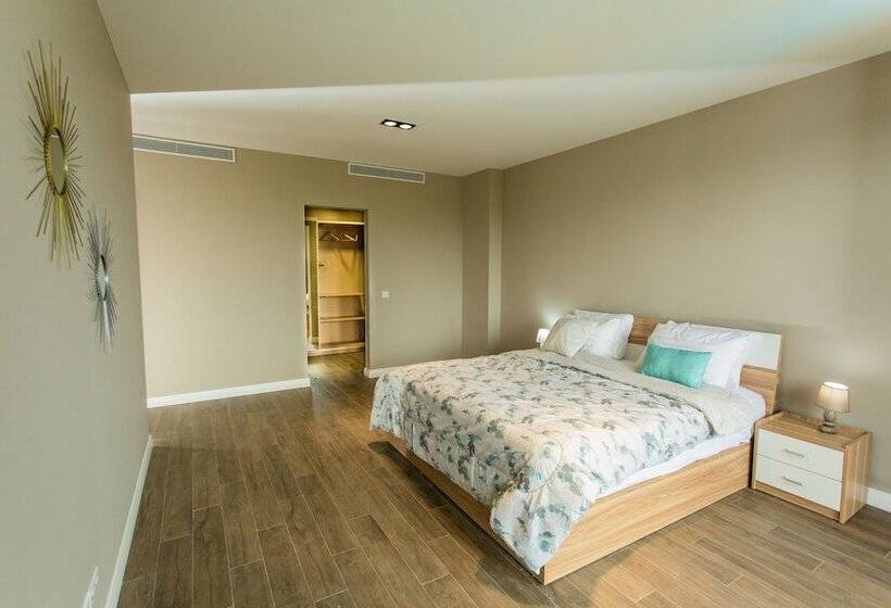 3침실 디럭스 아파트, Accra Luxury Apartments