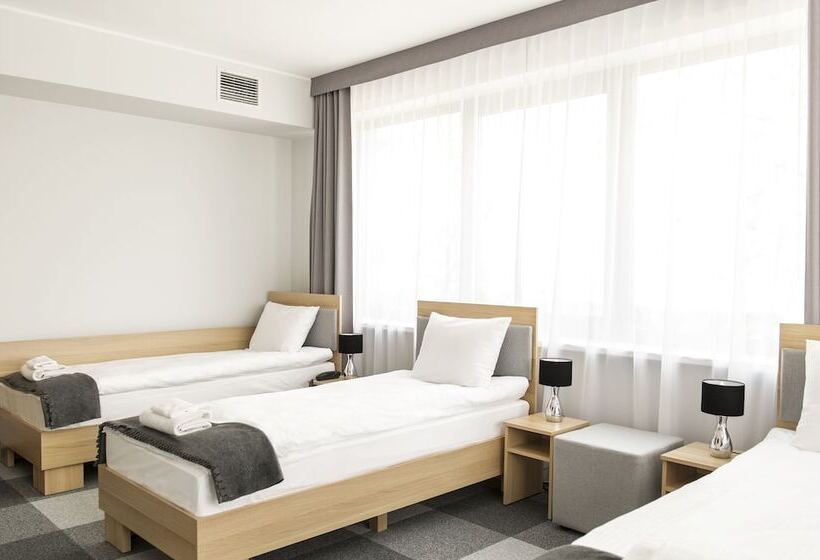 Номер Стандарт Трехместный, Waw Hotel Airport Okęcie