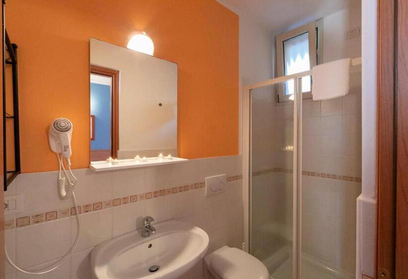 Апартаменты 4 Спальни, Residence La Collina