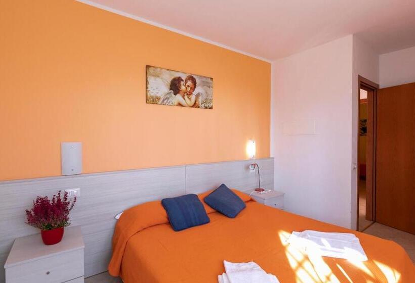 2 Bedroom Apartment with Views, Residence La Collina